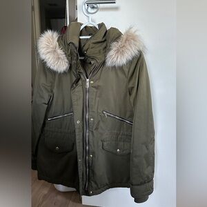 Comfy olive green puffer coat